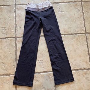 Lululemon size 4 Grey pants